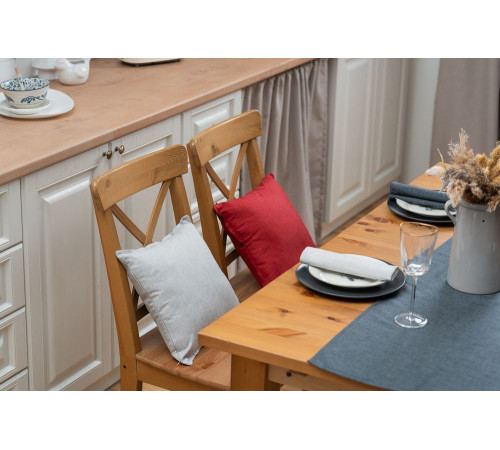 Наволочка Settle In, красная